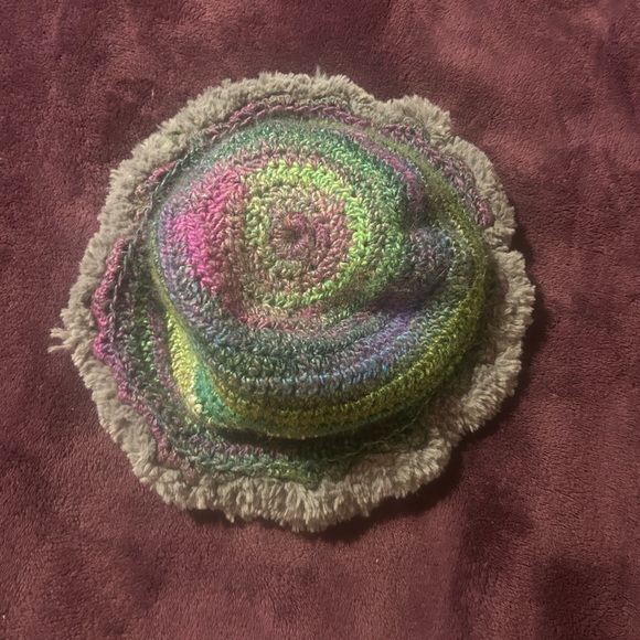 Crochet bucket hat handmade - Picture 3 of 3